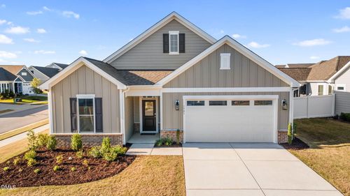 1721 Pinecliff Ct, Fuquay-Varina, NC, 27526-3320 | Card Image