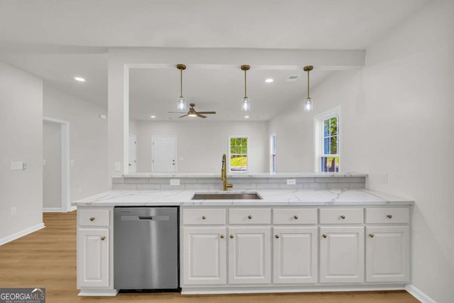 668 Brockton Rd, House other with 3 bedrooms, 2 bathrooms and 2 parking in Jefferson GA | Image 16