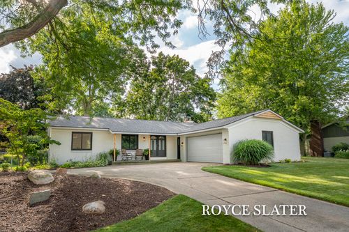 4847 Ridgeline Dr Ne, Grand Rapids, MI, 49525-1234 | Card Image