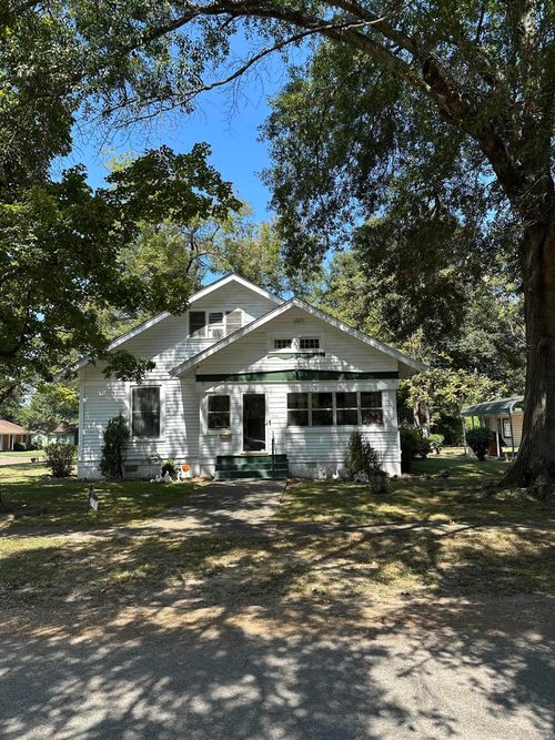 702 Cleburne Ave, West Helena, AR, 72390-3117 | Card Image