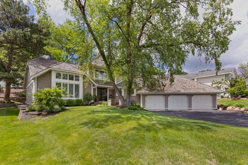 7104 Lanham Lane, Edina, MN, 55439 | Card Image