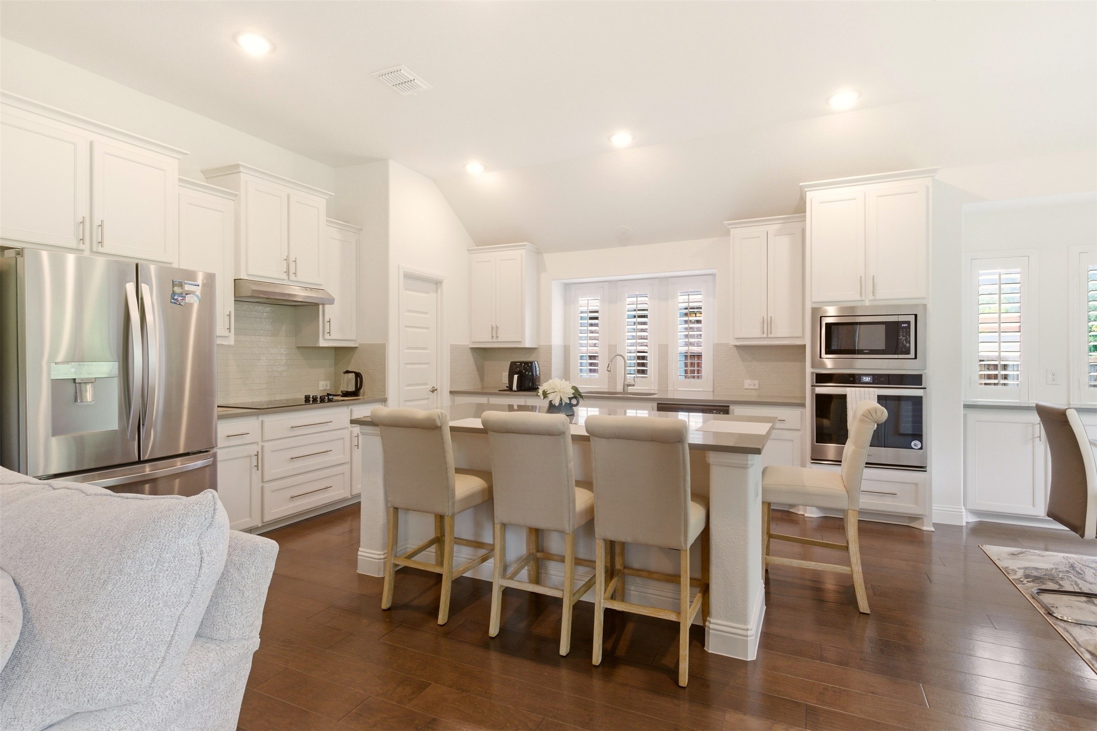 Residential Lease in Oak Point 5