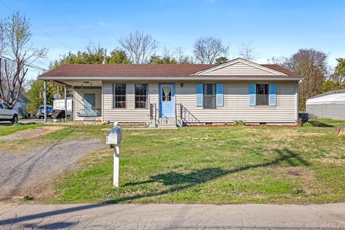915 Latham Street, Etowah, TN, 37331 | Card Image