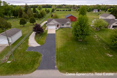 12717 60th Ave, Allendale, MI, 49401-8009 | Card Image