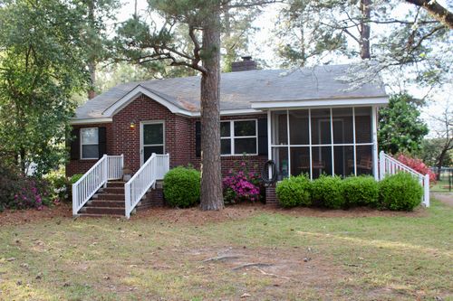 460 Hampton St, Elloree, SC, 29047-9381 | Card Image