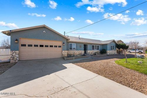 4258 W Avenue K8, Lancaster, CA, 93536-5031 | Card Image