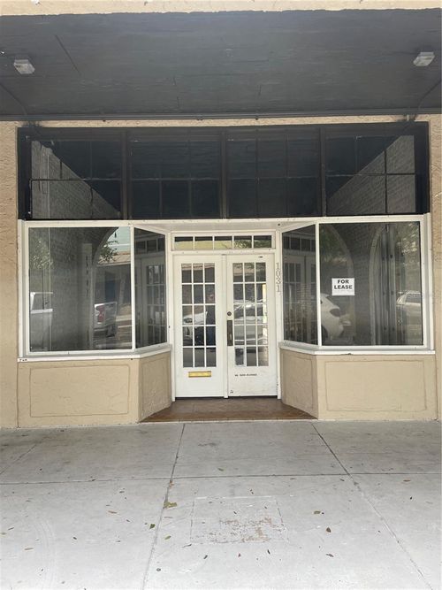 1031 New York Ave, Saint Cloud, FL, 34769-3781 | Card Image