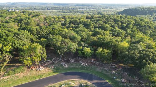 17702 E Falcon Pass, Owasso, OK, 74055-7560 | Card Image