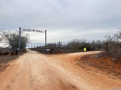 002 County Road 354, Charlotte, TX, 78011 | Card Image