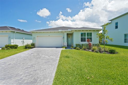 636 Veridian Cir Nw, PALM BAY, FL, 32907-8043 | Card Image