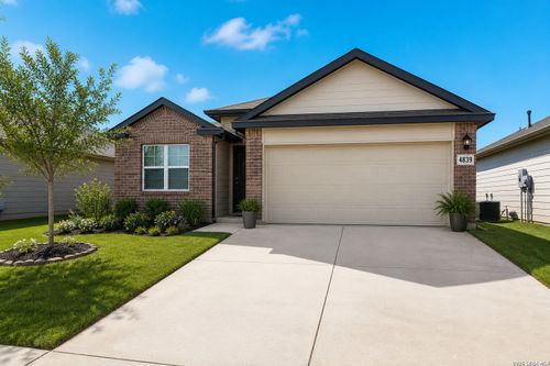 4839 Paluxy Trl, San Antonio, TX, 78253-3906 | Card Image