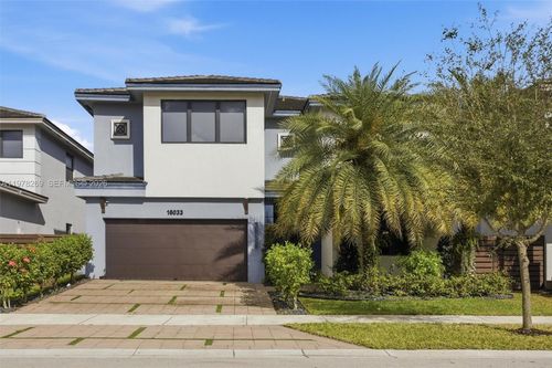 16033 Nw 87th Ct, Miami Lakes, FL, 33018-1332 | Card Image