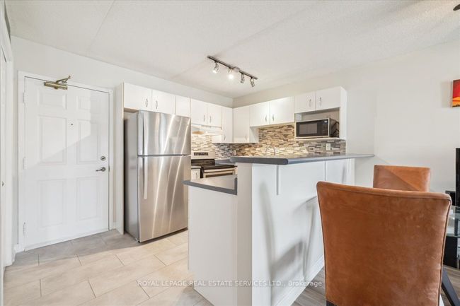 209 - 1441 Walkers Line, Condo with 2 bedrooms, 1 bathrooms and null parking in Burlington ON | Image 10