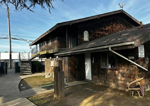 3779 N Abby St, Fresno, CA, 93726-5409 | Card Image