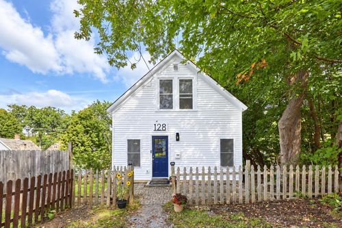 128 Burgess Rd, Bennington, VT, 05201-2815 | Card Image