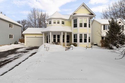 950 Linden St, Innisfil, ON, L9S1W6 | Card Image