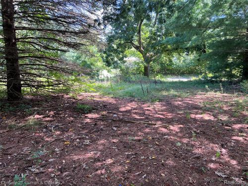 24917 Martindale Rd, South Lyon, MI, 48178-8939 | Card Image