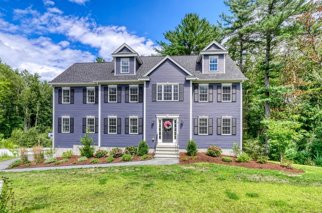 Murray Hill Cir, Wilmington, MA 01887