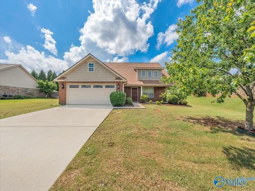 15813 Cold Branch Dr Nw, Harvest, AL, 35749-7885 | Card Image