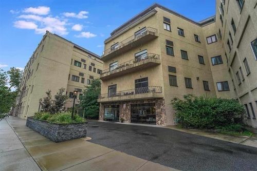 unit-e10-75 Liberty Ave, Jersey City, NJ, 07306-5051 | Card Image