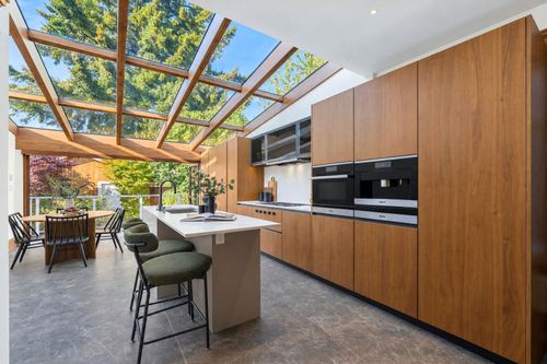 647 Prior St, Vancouver, BC, V6A2G7 | Card Image