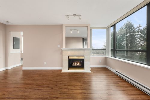 306-6622 Southoaks Cres, Burnaby, BC, V5E4K2 | Card Image