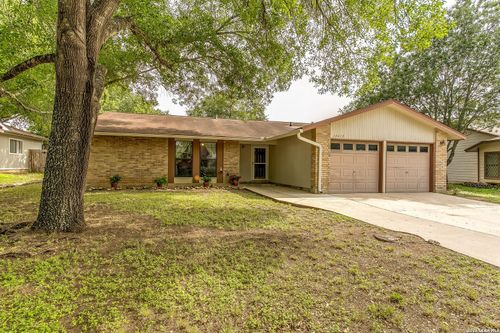 10410 Country Breeze, San Antonio, TX, 78240-4411 | Card Image