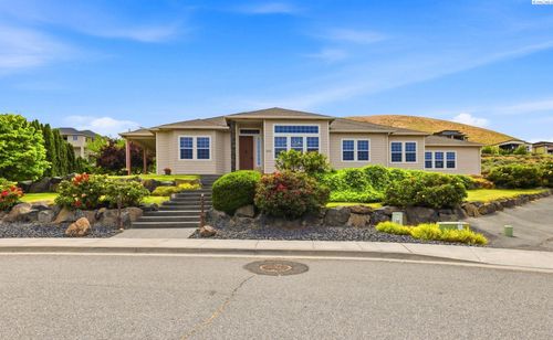 5121 Milky Way, West Richland, WA, 99353-6024 | Card Image