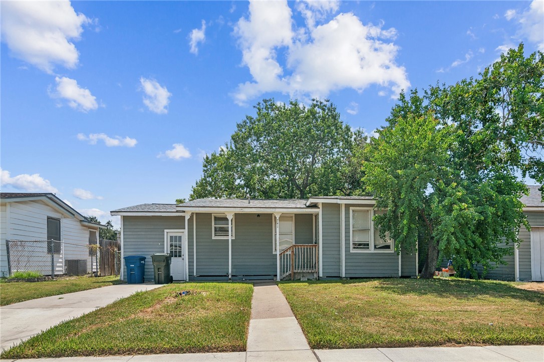 Lansdown Dr, Corpus Christi, TX 78412