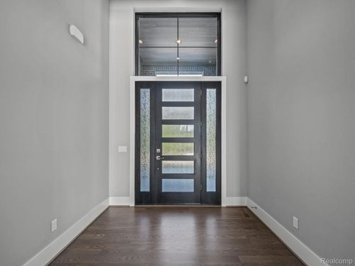 2706 Heights View Ct, Rochester, MI, 48306-4950 | Card Image
