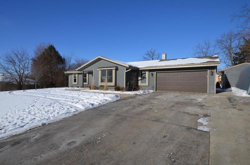 421 Meadow Lane, Eagle, WI, 53119 | Card Image