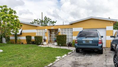 7712 Dilido Blvd, House other with 3 bedrooms, 2 bathrooms and null parking in Miramar FL | Image 1