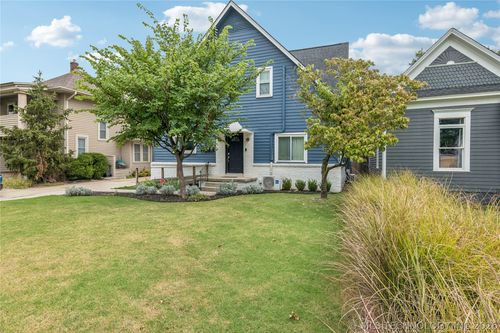 1915 Boston Ave, Tulsa, OK, 74119-5221 | Card Image