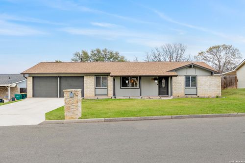 12902 Lone Shadow Trl, Live Oak, TX, 78233-2717 | Card Image