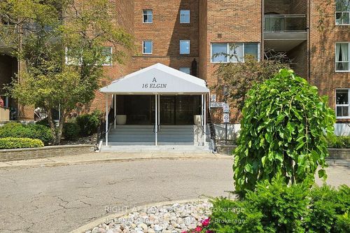 202-16 Elgin St, Thornhill, ON, L3T4T4 | Card Image