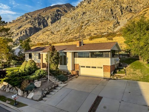 826 N 970 E, Springville, UT, 84663-1166 | Card Image