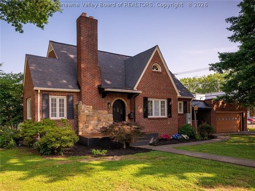 409 44th St Se, Charleston, WV, 25304-2509 | Card Image