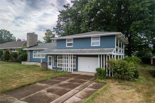 1950 Rush Rd, Wickliffe, OH, 44092-1101 | Card Image