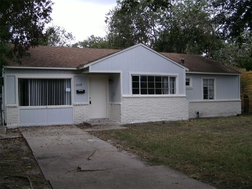 10109 Fairland Dr, Houston, TX, 77051-3640 | Card Image