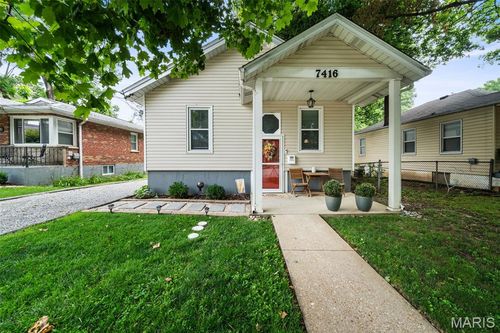7416 Canterbury Ave, Saint Louis, MO, 63143-3439 | Card Image