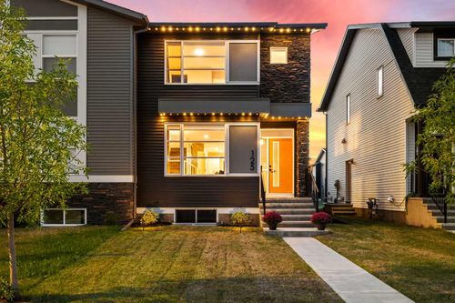 125 Dawson Dr, Chestermere, AB, T1X1Z8 | Card Image