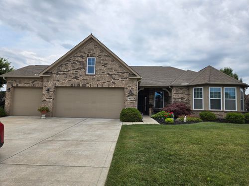 4617 Rainbow Row, Greenwood, IN, 46143-7438 | Card Image