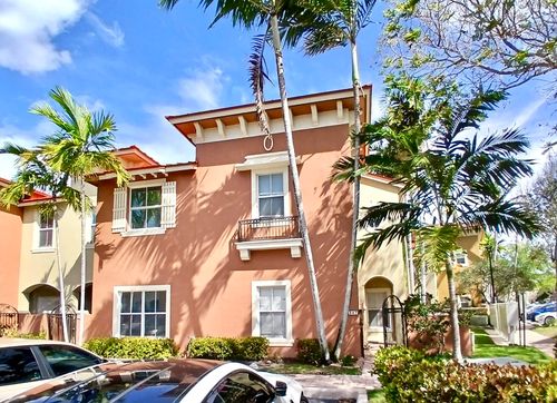 247 Lake Monterey Cir, Boynton Beach, FL, 33426-8443 | Card Image