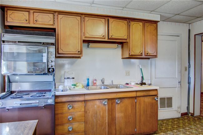 12630 Schultz Rd, Home with 2 bedrooms, 2 bathrooms and null parking in OSSEO WI | Image 8
