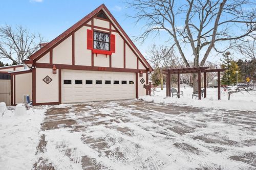 306 Eda Ct, Essexville, MI, 48732-1126 | Card Image