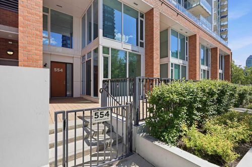 554 Riverfront Lane Se, Calgary, AB, T2G1K1 | Card Image