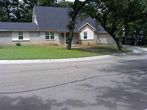 4509 Burke Rd, Fort Worth, TX, 76119-4021 | Card Image