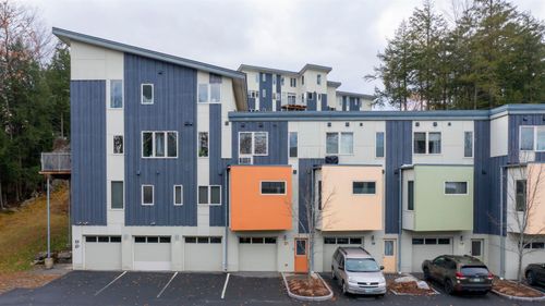 21 Granite Ln, Hanover, NH, 03755-3705 | Card Image