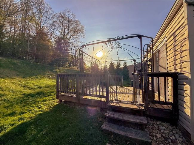 133 Glengarry Dr, House other with 3 bedrooms, 2 bathrooms and 2 parking in Coraopolis PA | Image 32