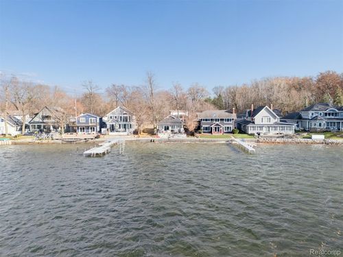 13056 Cussewago Dr, Fenton, MI, 48430-1109 | Card Image